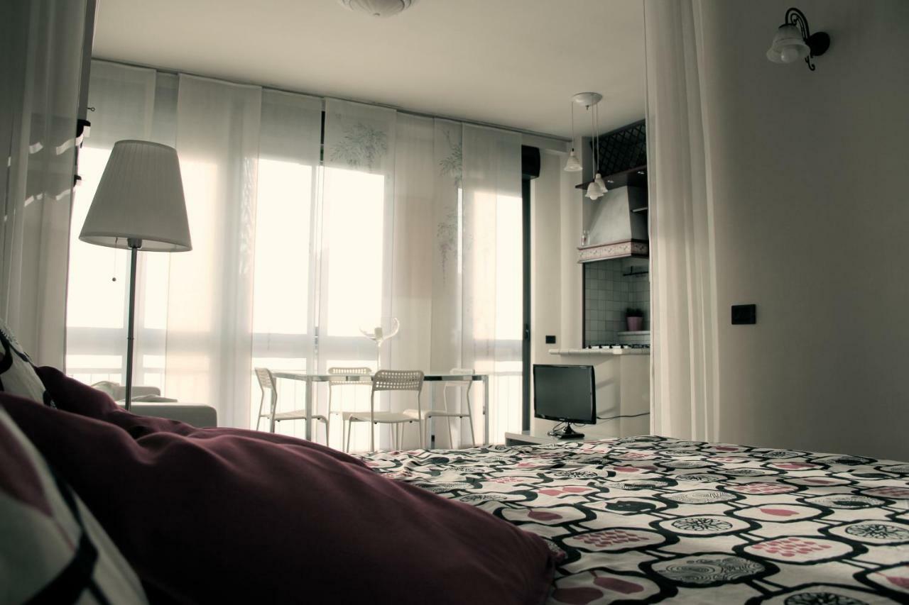 Studio Downtown Fantastic Area Apartment Милано Екстериор снимка