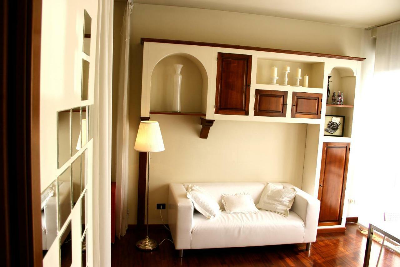 Studio Downtown Fantastic Area Apartment Милано Екстериор снимка