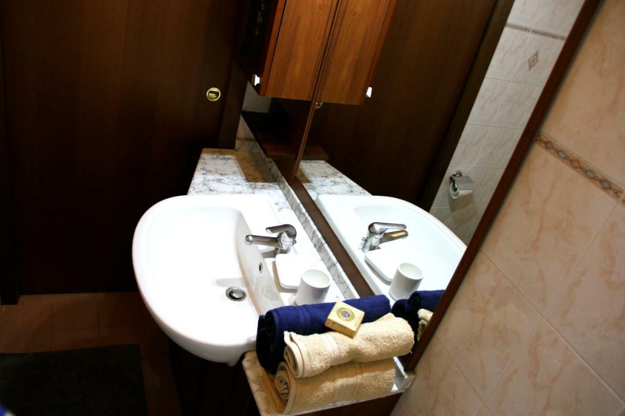 Studio Downtown Fantastic Area Apartment Милано Екстериор снимка